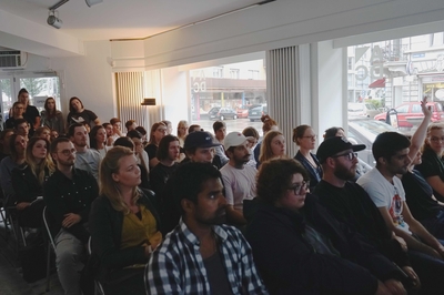 Rund 70 motivierte Youngsters am Briefing-Event in der ADC Gallery_low.jpg